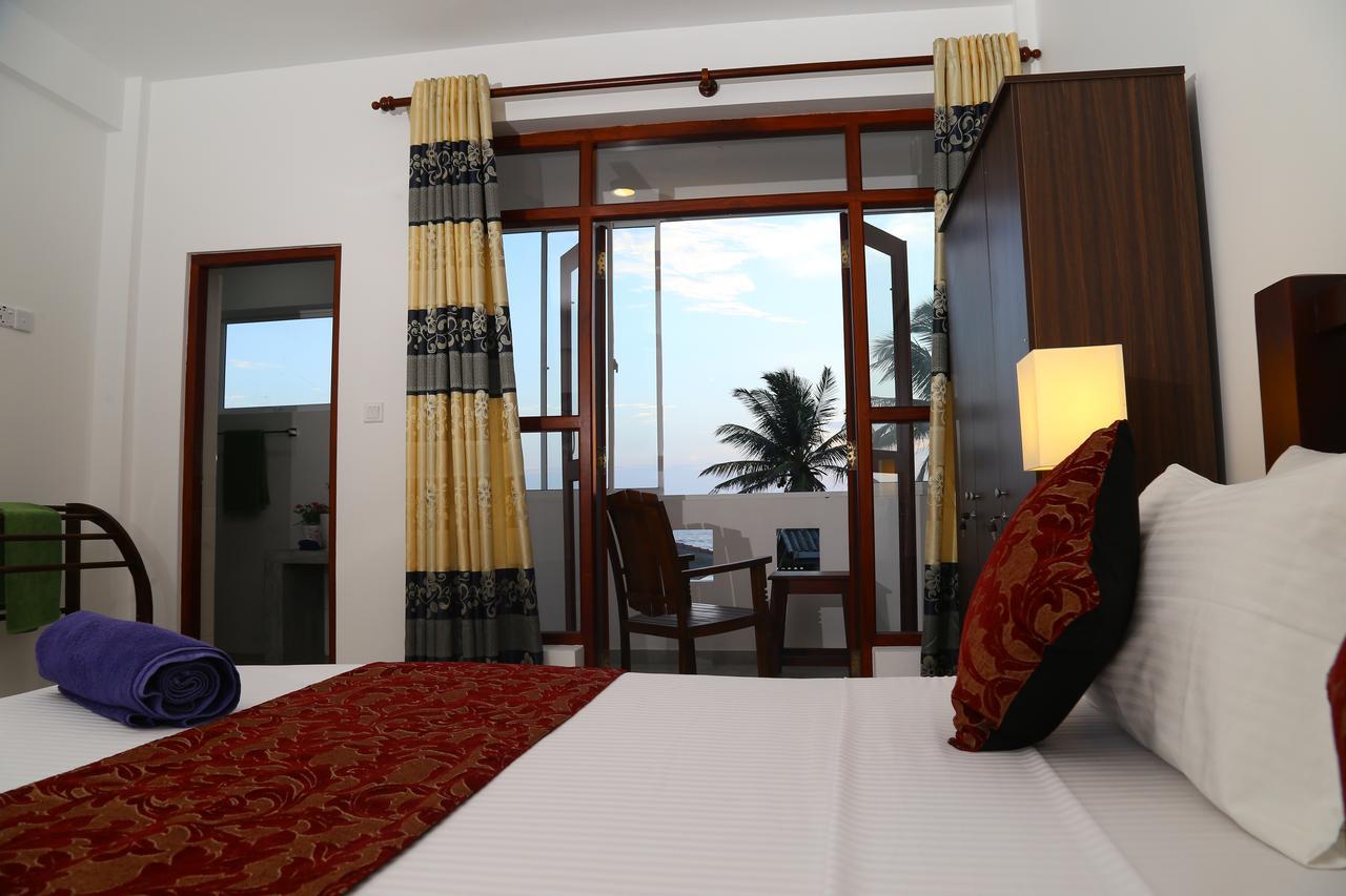 Hikka Regent Hotel Hikkaduwa Dış mekan fotoğraf