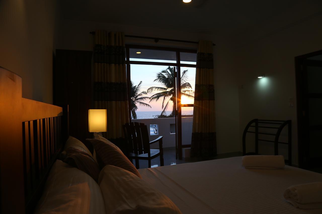 Hikka Regent Hotel Hikkaduwa Dış mekan fotoğraf