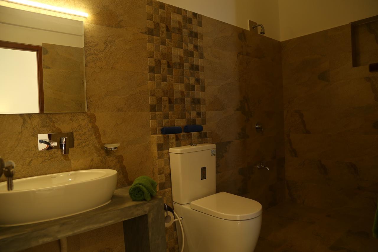 Hikka Regent Hotel Hikkaduwa Dış mekan fotoğraf