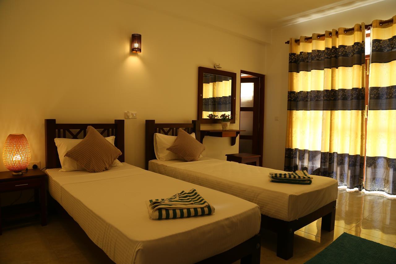 Hikka Regent Hotel Hikkaduwa Dış mekan fotoğraf