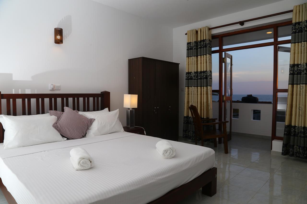 Hikka Regent Hotel Hikkaduwa Dış mekan fotoğraf